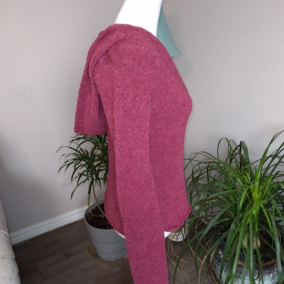 3 for $10 Maurices Wine Colored V Neck Sweater - Picture 4 of 5